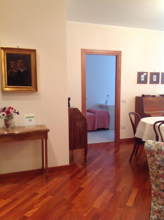 B&B Crispi Triest Zimmer foto