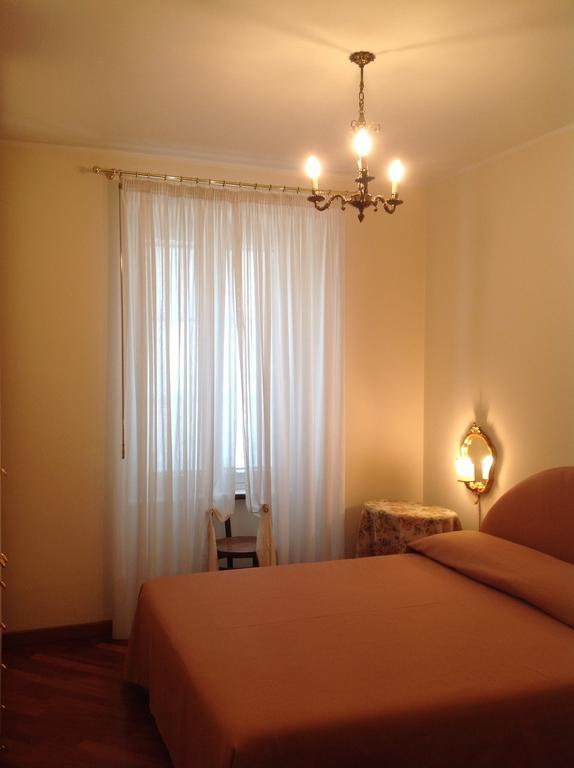 B&B Crispi Triest Zimmer foto